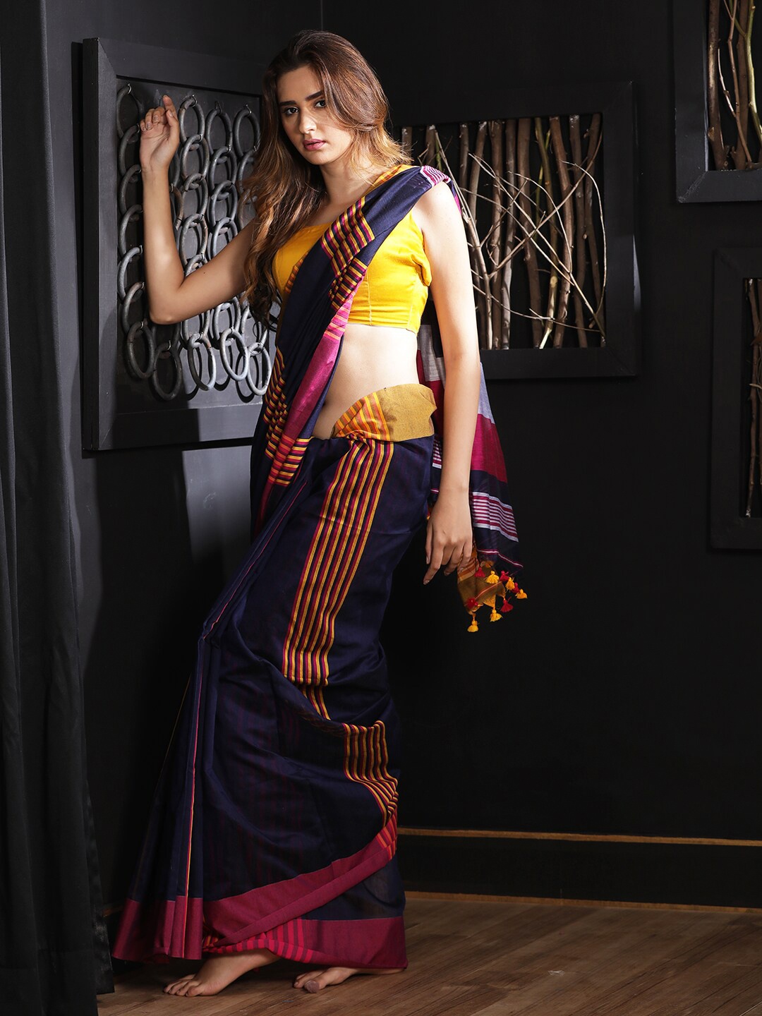 

SAJASAJO Striped Saree, Navy blue