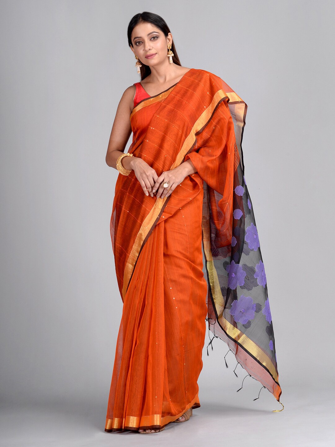 

SAJASAJO Embellished Sequinned Zari Saree, Rust