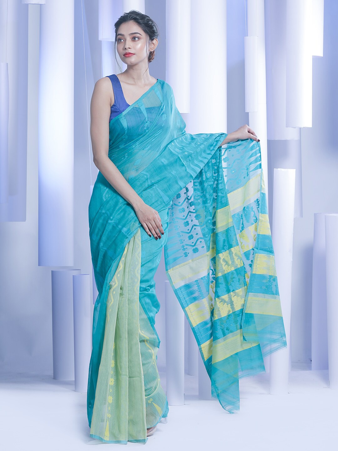 

SAJASAJO Woven Design Silk Cotton Half and Half Saree, Sea green