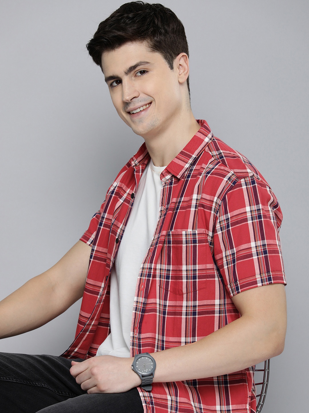 

HERE&NOW Men Slim Fit Opaque Checked Casual Shirt, Red