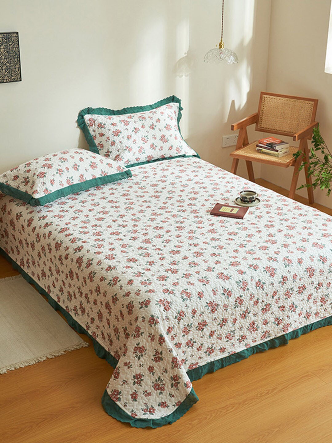 

JC Collection White & Green Printed Single Bed Cover With 2 Pillow Covers