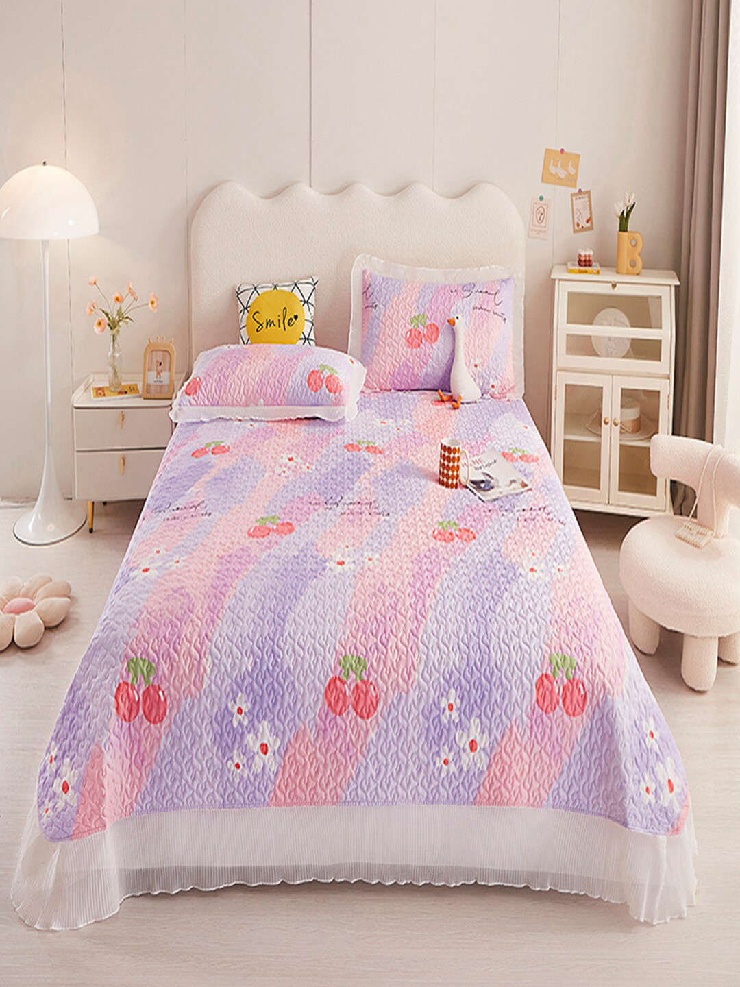 

JC Collection Purple & Pink Printed Super King Bed Cover With 2 Pillow Covers