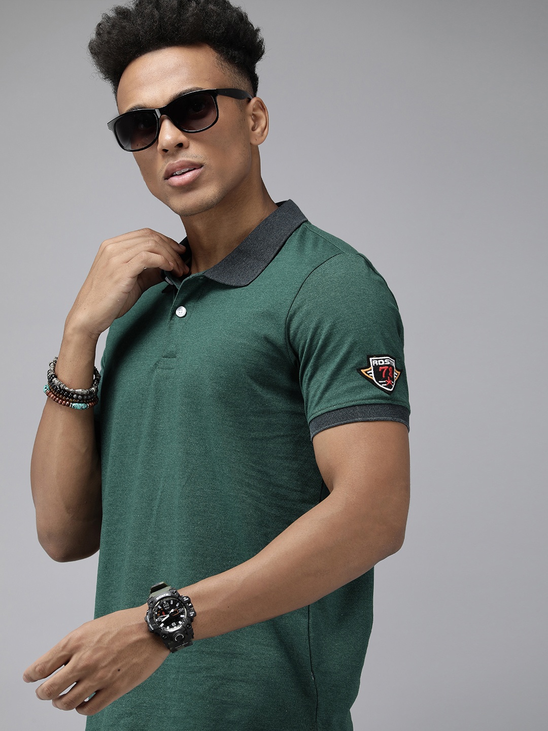 

Roadster Men Polo Collar Applique T-shirt, Green