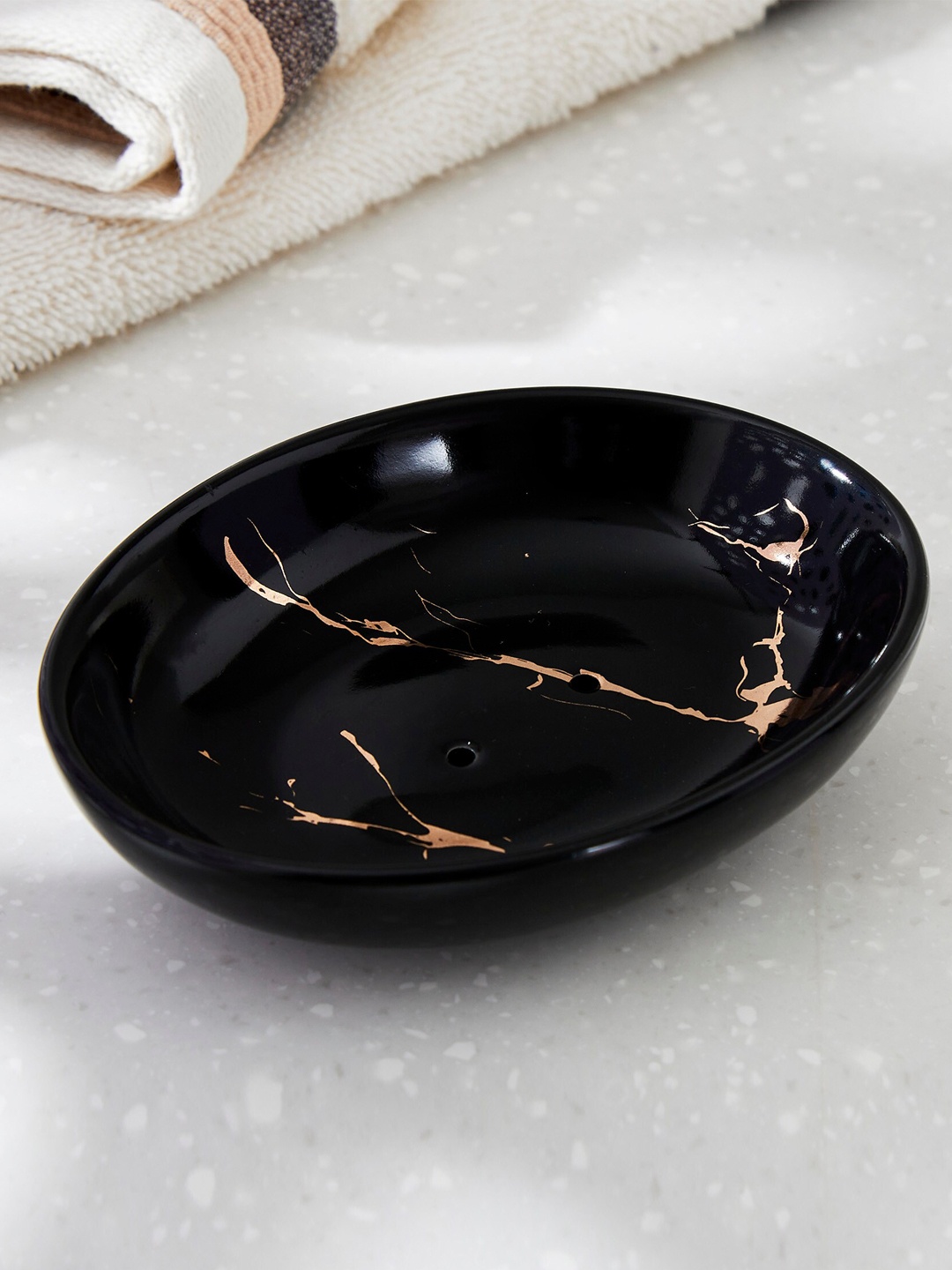 

Home Centre Aubree Vince Black & Gold Toned Printed Ceramic Soap Dish