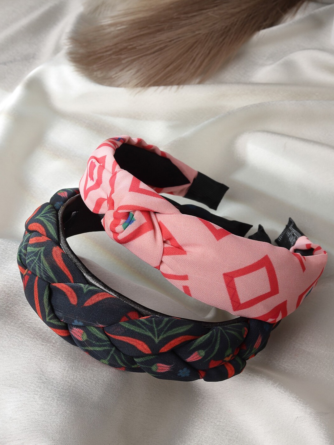 

SHAYE Women Set of 2 Printed Knotted Hairband, Grey