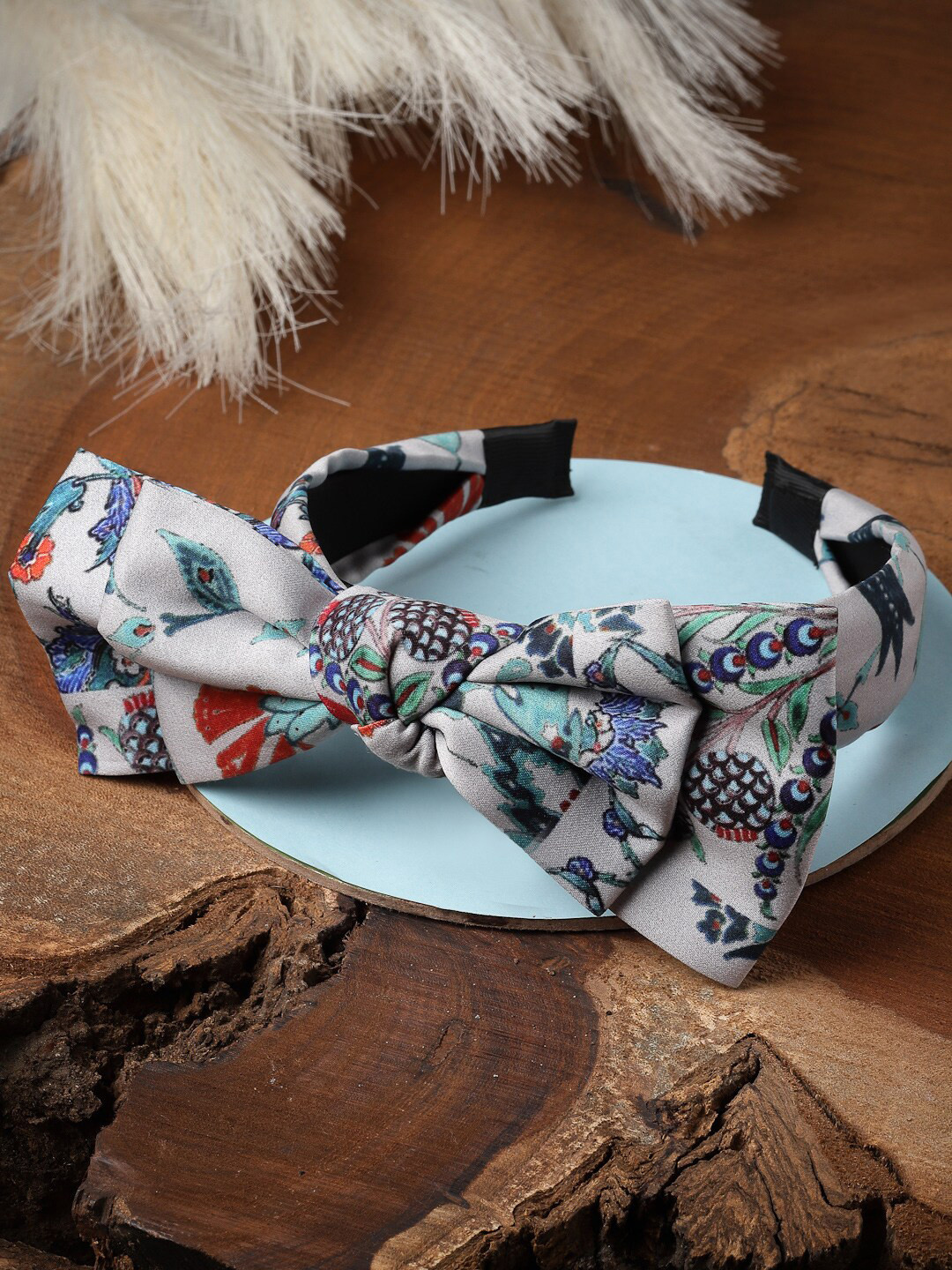 

SHAYE Women Floral Printed Knotted Hairband, Grey