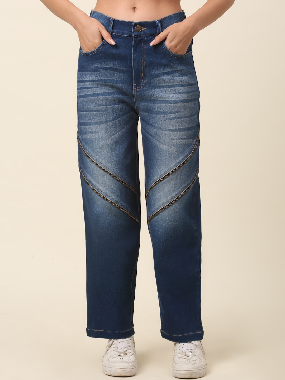 

plusS Women Blue Heavy Fade Crinkle Effect Stretchable Cotton Jeans