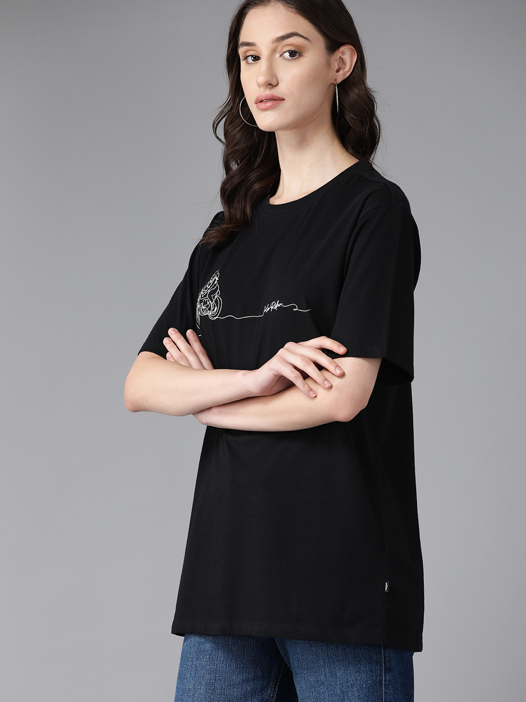 

The Roadster Lifestyle Co. Printed Drop-Shoulder Sleeves Pure Cotton Oversize T-shirt, Black