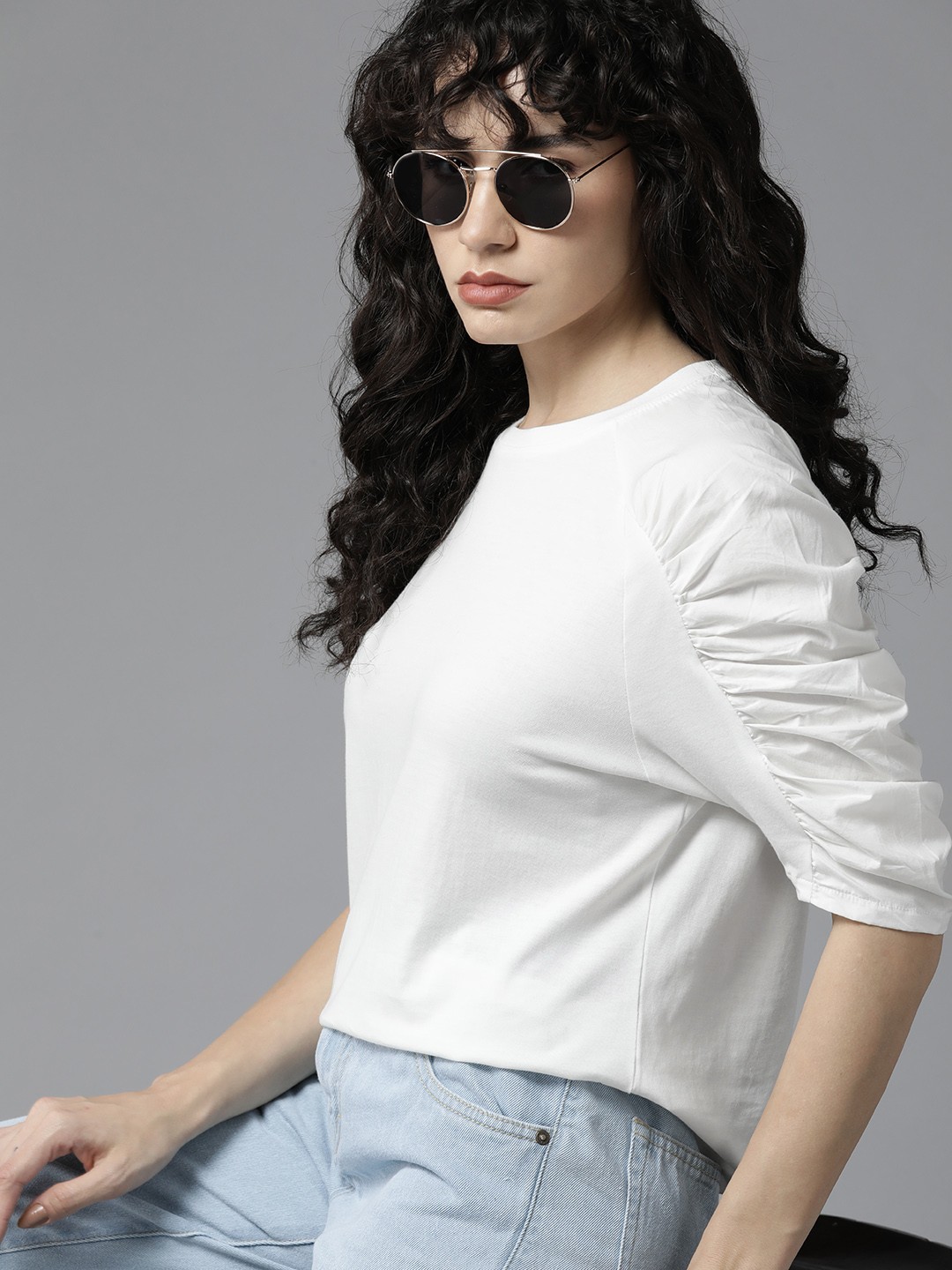 

The Roadster Lifestyle Co. Embellished Extended Sleeves T-shirt, White