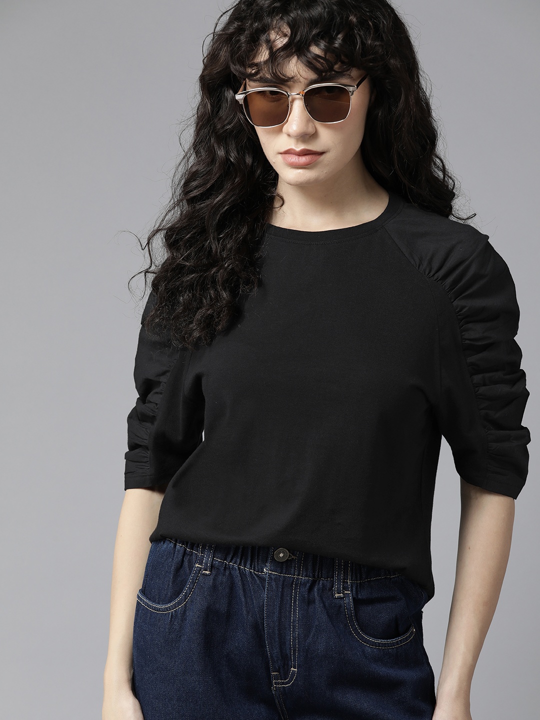 

The Roadster Lifestyle Co. Poplin Ruched Sleeves T-shirt, Black