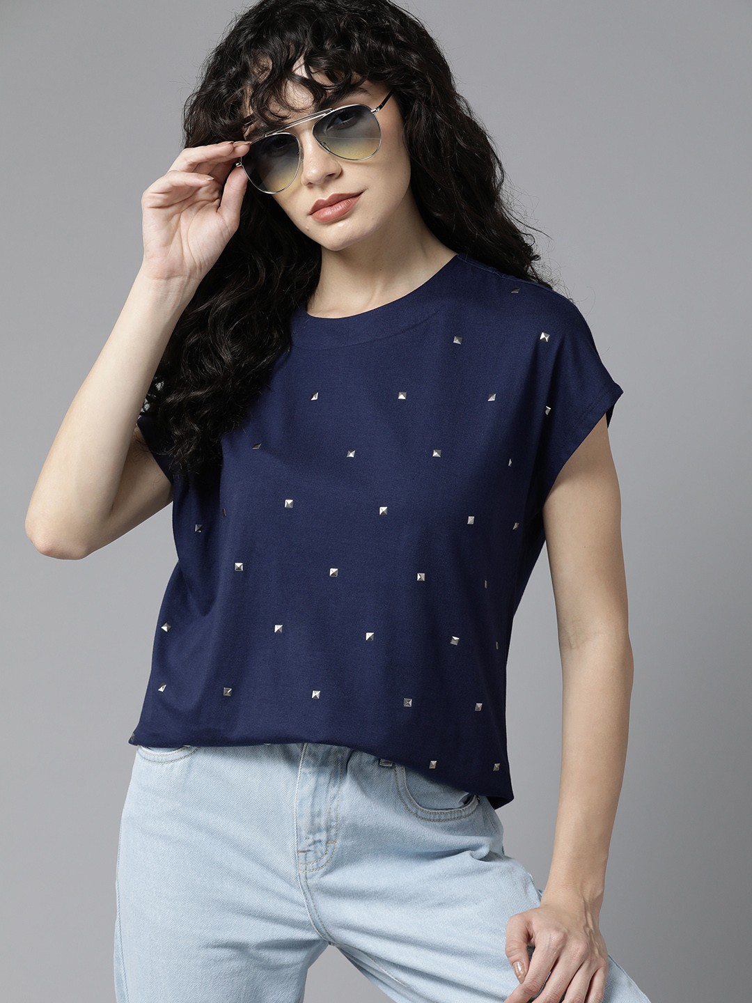 

The Roadster Lifestyle Co. Embellished Extended Sleeves T-shirt, Navy blue