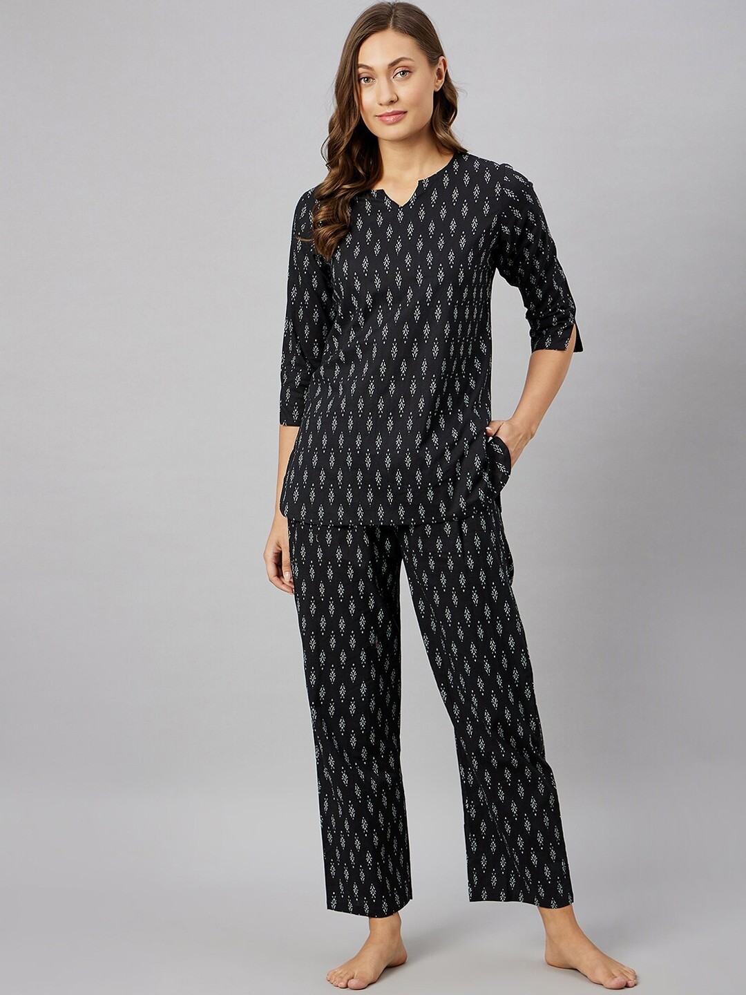 

Azira Ethnic Motifs Printed Pure Cotton Night Suit, Black
