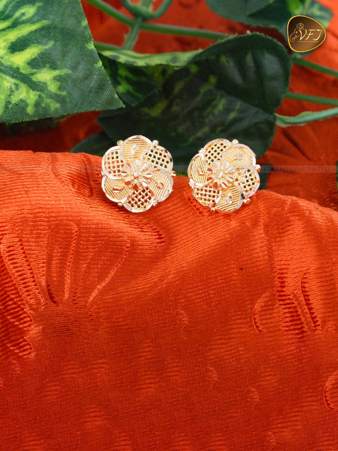 

Vighnaharta Gold-Plated Floral Studs Earrings