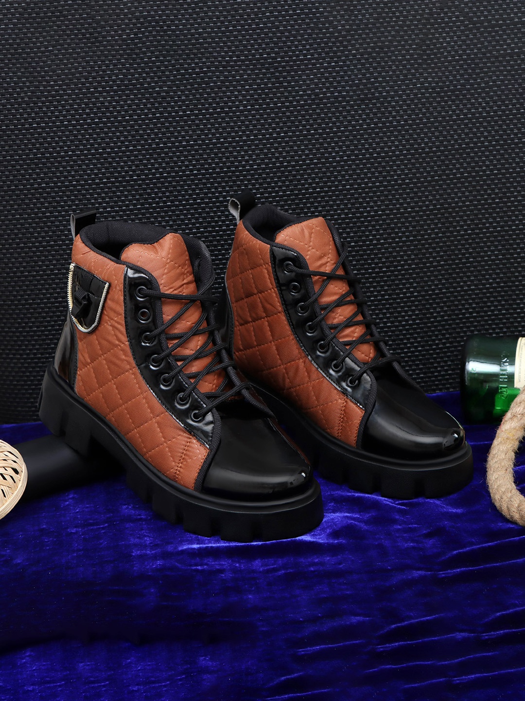 

Rising Wolf Men Colourblocked High-Top Regular Boots, Tan