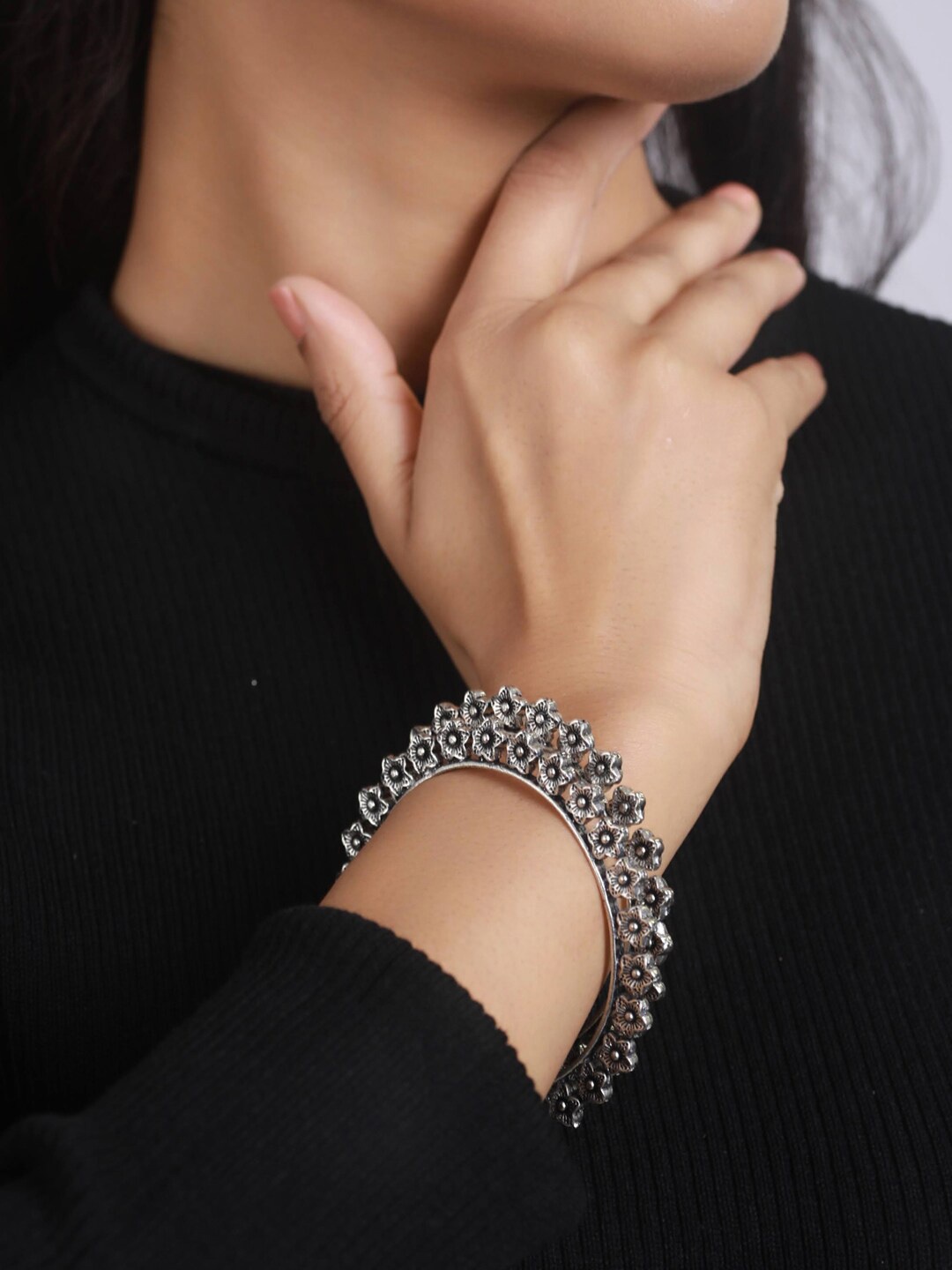 

Sangria Set Of 2 Silver-Plated Textured Oxidized Bangle