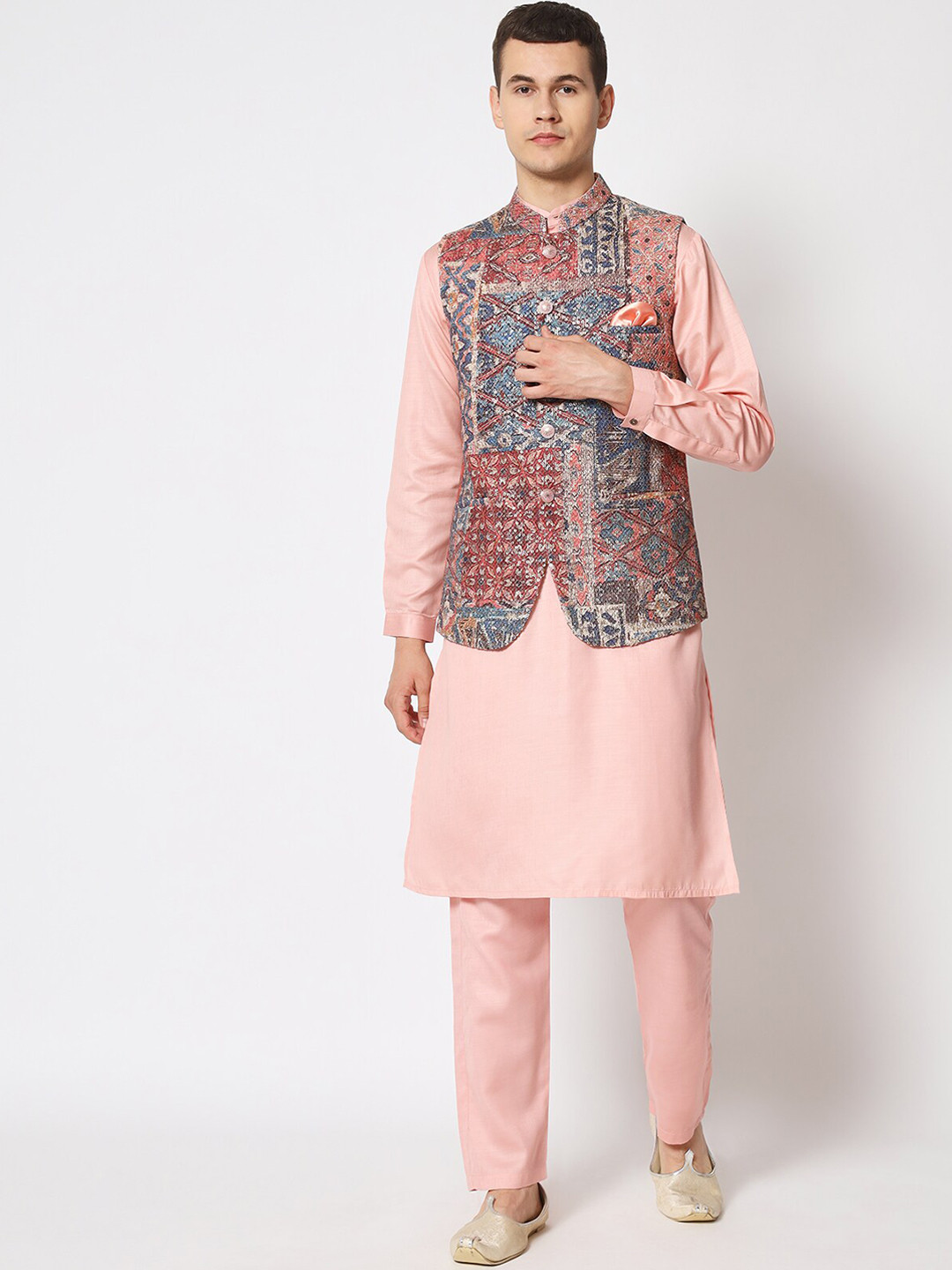 

MAXENCE Band Collar Kurta With Pyjamas & Nehru Jacket, Pink