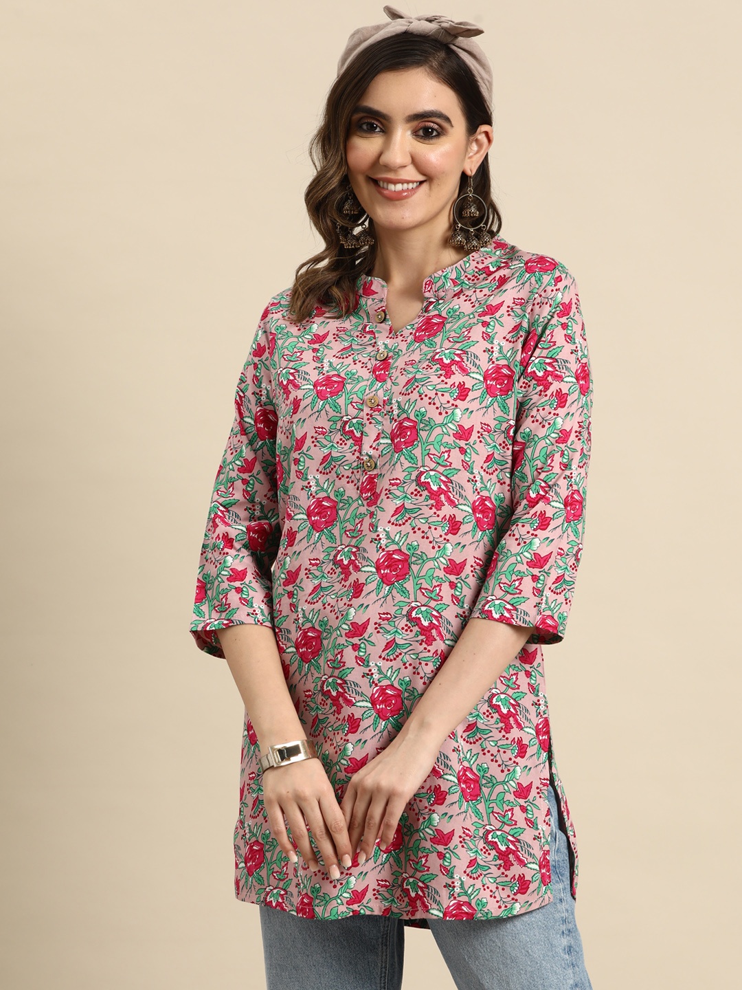

Sangria Floral Printed Straight Short Kurti, Mauve