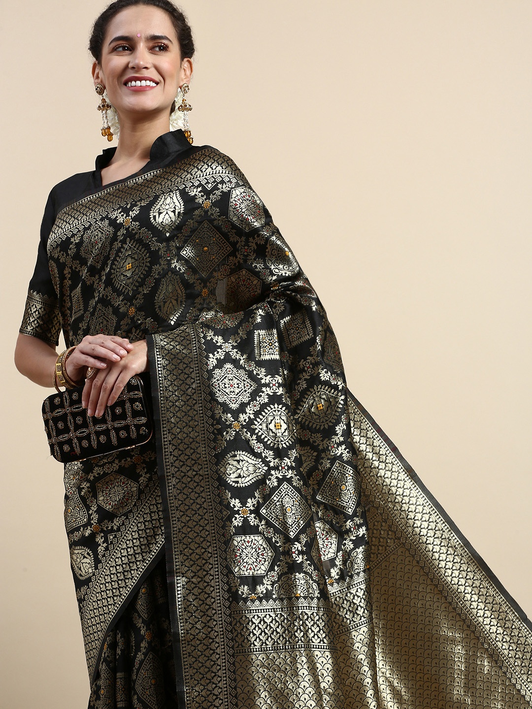 

Lilots Ethnic Motifs Woven Design Banarasi Saree with Blouse Piece, Black