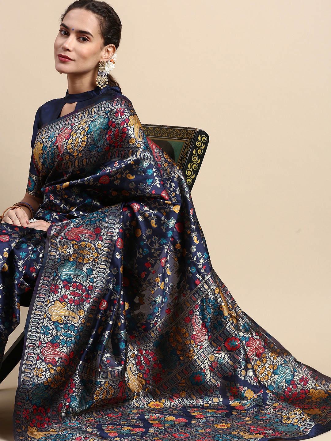

Lilots Ethnic Motifs Woven Design Banarasi Saree with Blouse Piece, Navy blue