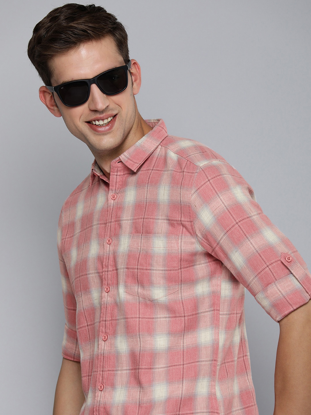 

HERE&NOW Men Slim Fit Opaque Checked Casual Shirt, Peach