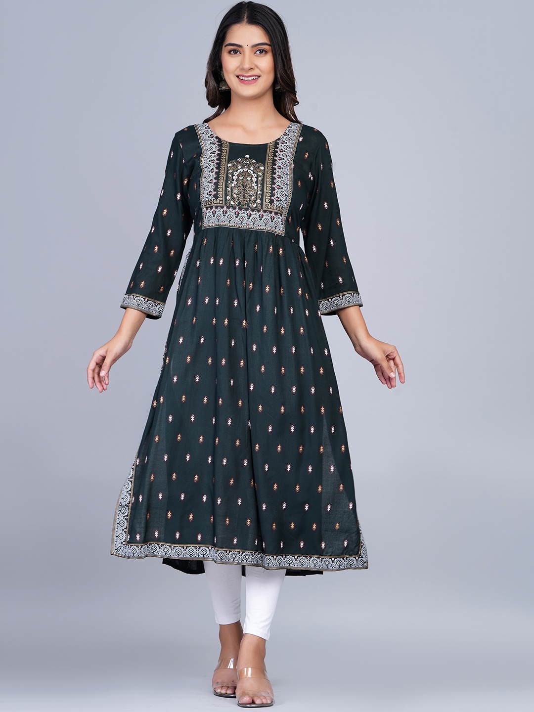 

SkyaSia Ethnic Motifs Printed High Slit A-Line Kurta, Green