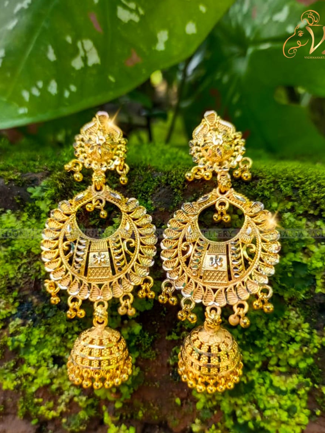 

Vighnaharta Gold-Plated Floral Jhumkas Earrings