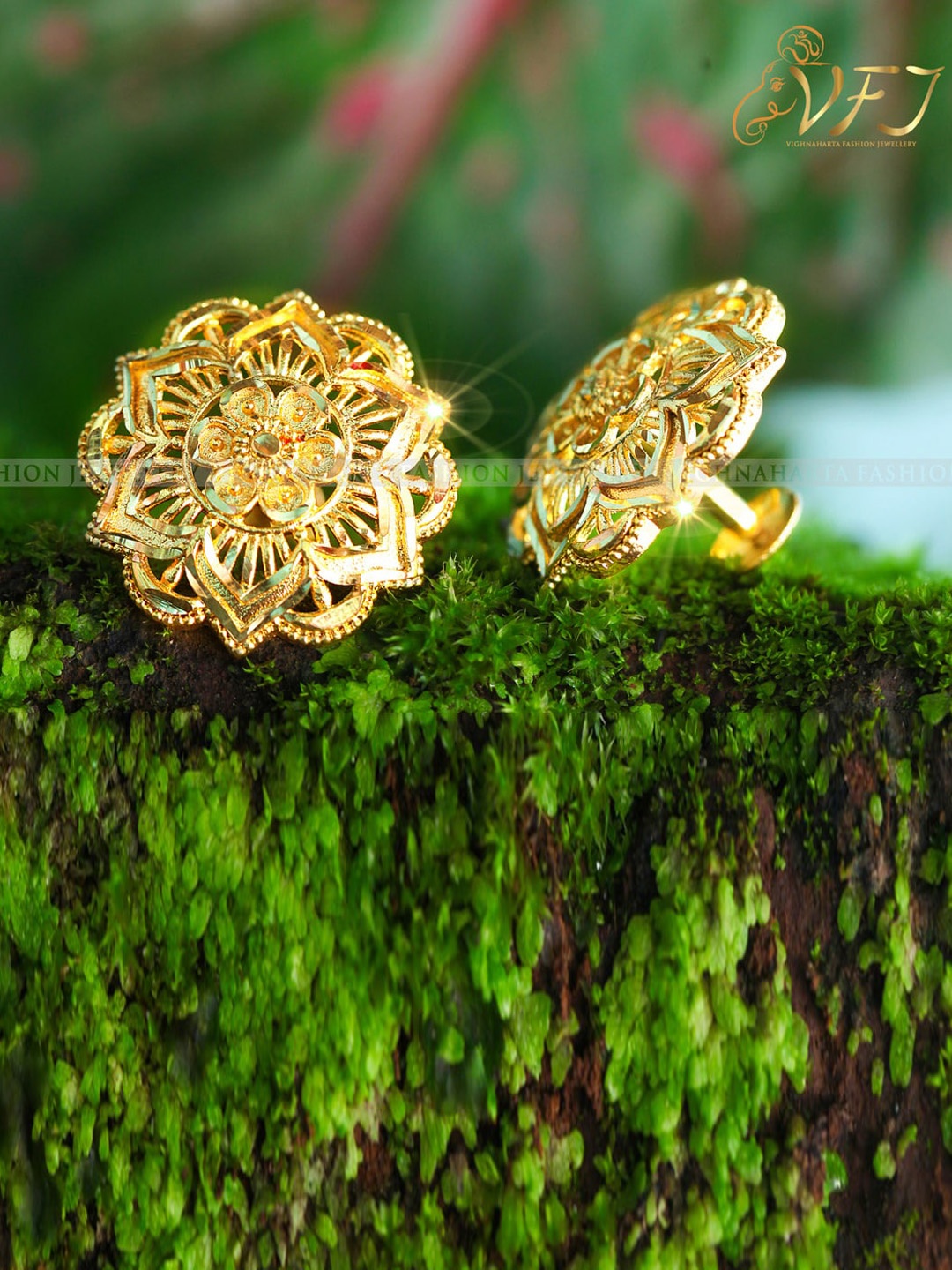 Vighnaharta Gold-Plated Floral Studs Earrings