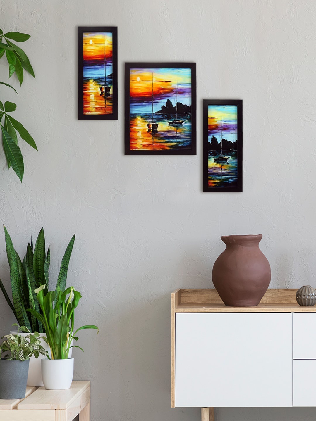 

PAPER PLANE DESIGN Yellow & Blue 3 Pieces Printed Wall Photo Frame