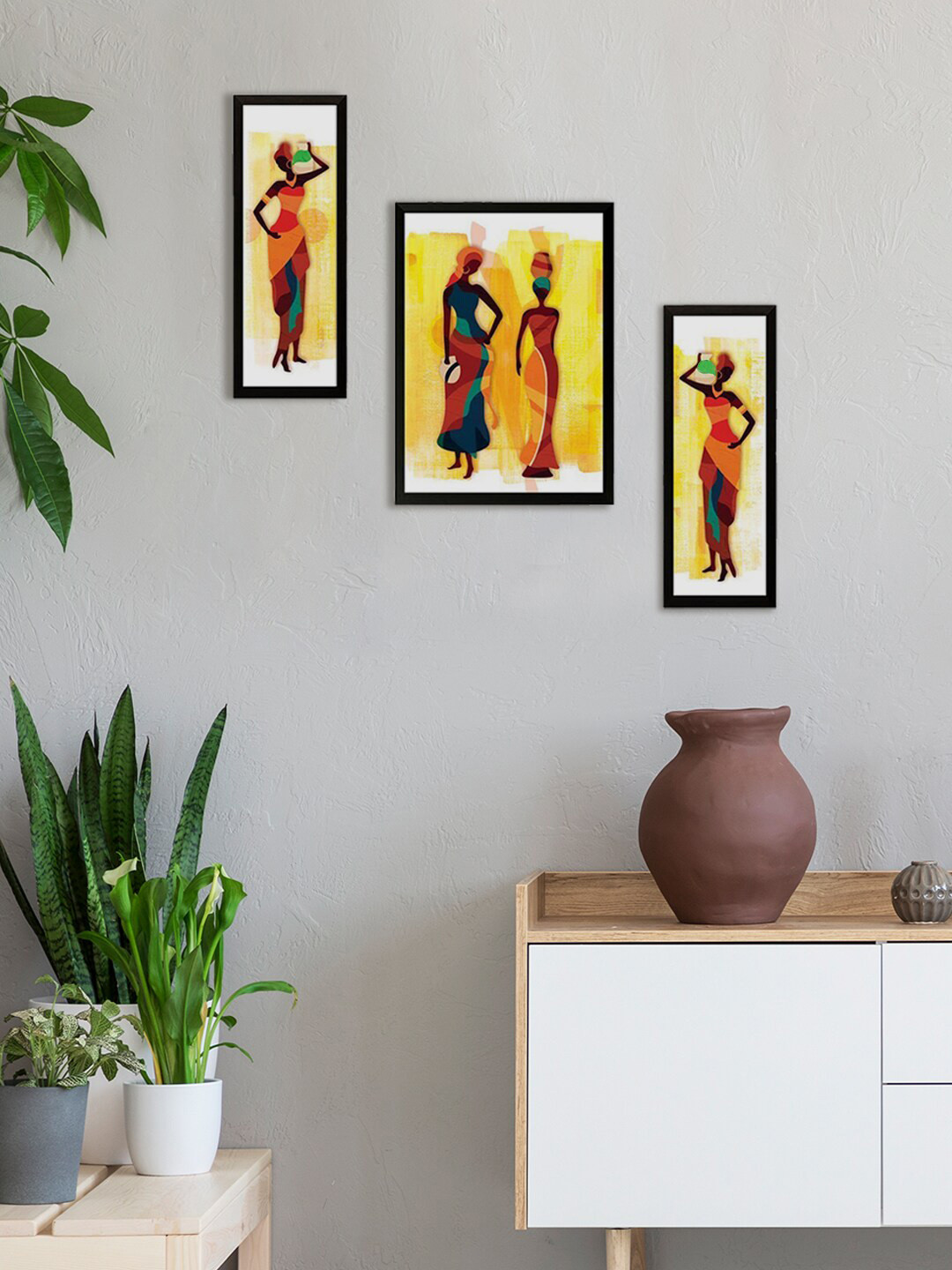 

PAPER PLANE DESIGN Yellow & Red 3 Pieces Printed Wall Photo Frame