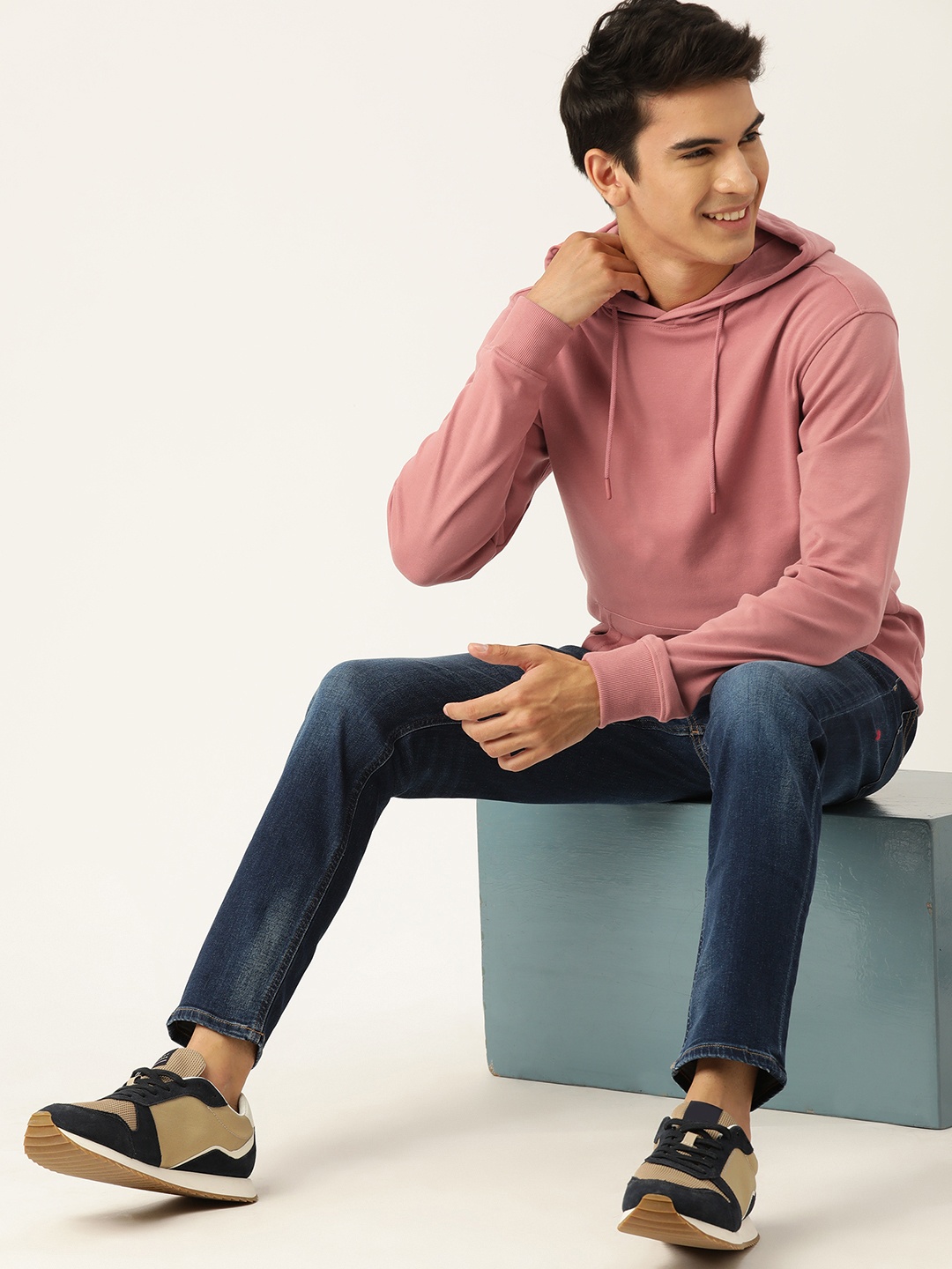 

Mast & Harbour Men Solid Hooded Sweatshirt, Pink