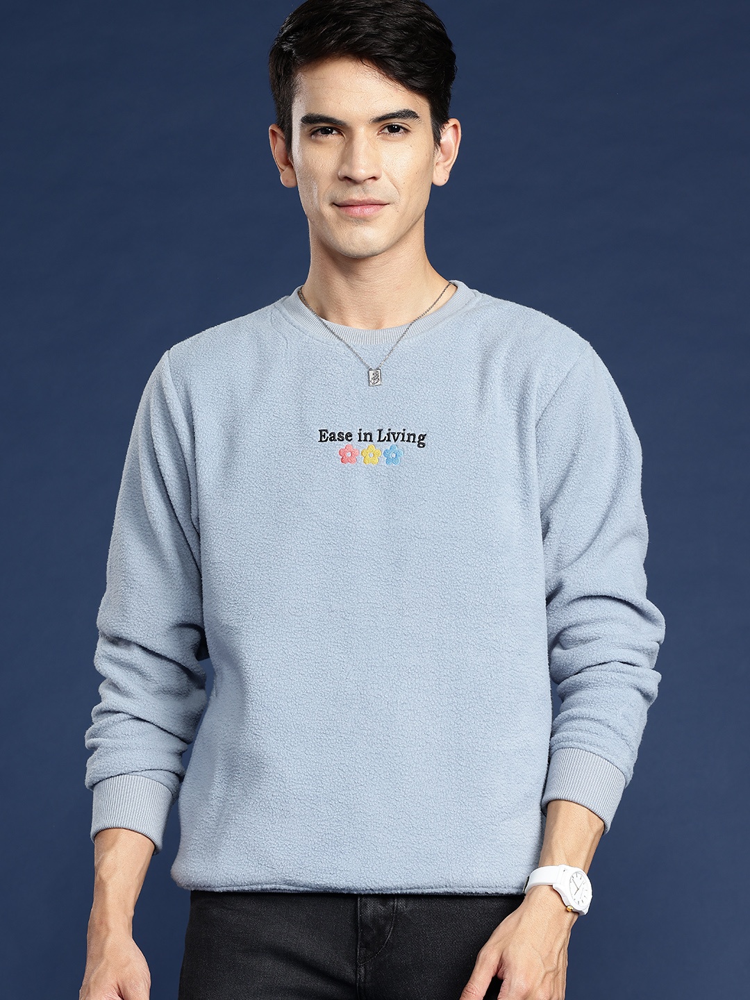 

M&H Easy Solid Minimal Embroidered Sweatshirt, Blue