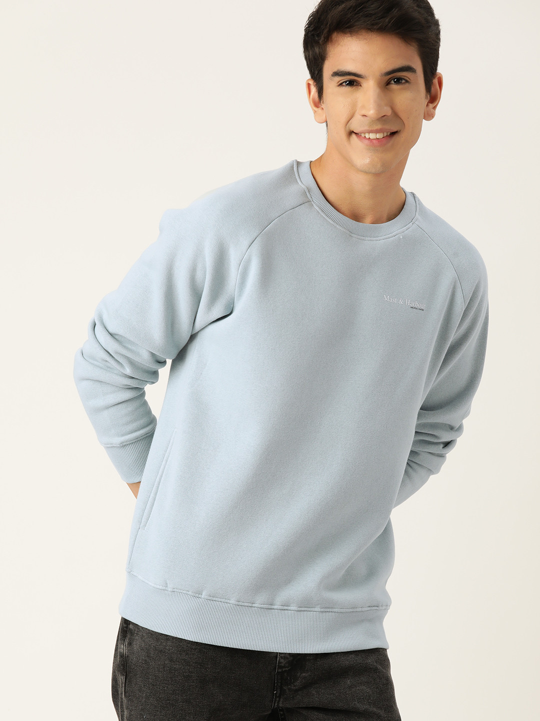 

Mast & Harbour Raglan Sleeves Sweatshirt, Blue