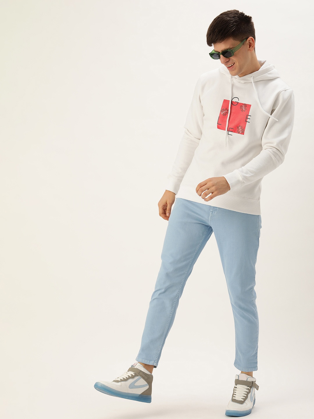 

Mast & Harbour Long Sleeves Printed Hooded Sweatshirt, White