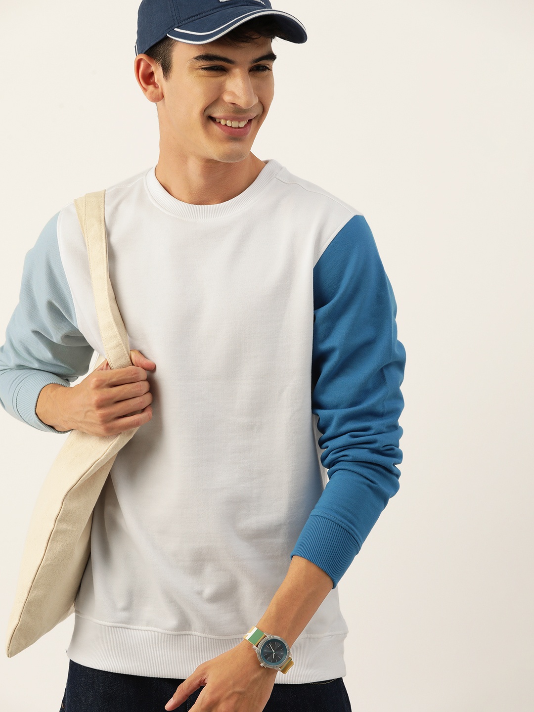 

Mast & Harbour Men Solid Sweatshirt, White