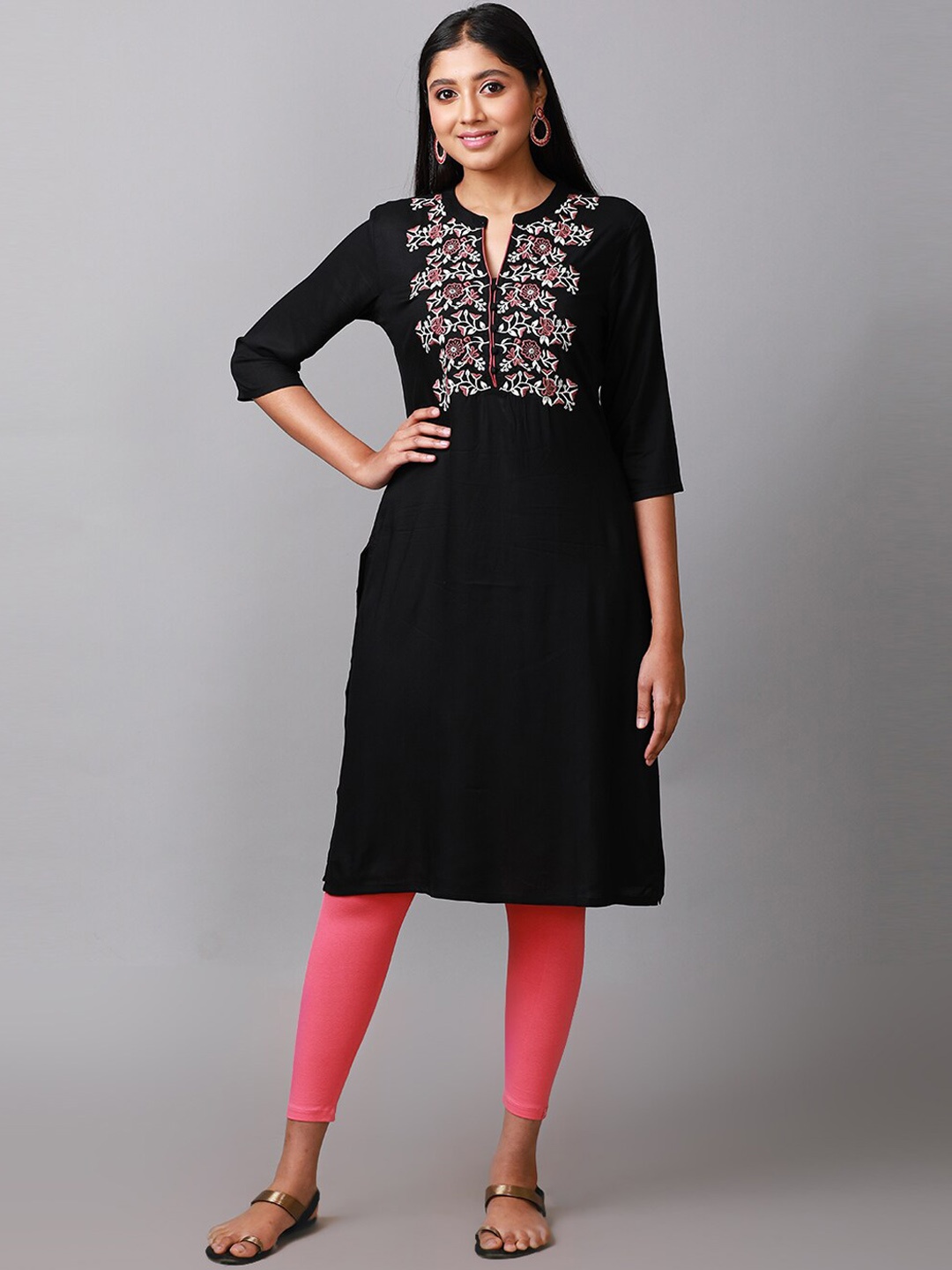 

Alena Mandarin Collar Ethnic Motifs Embroidered Straight Kurta, Black