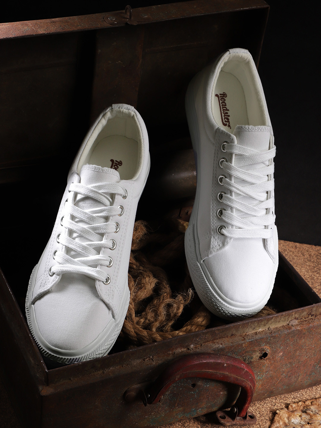 

Roadster Women White Sneakers