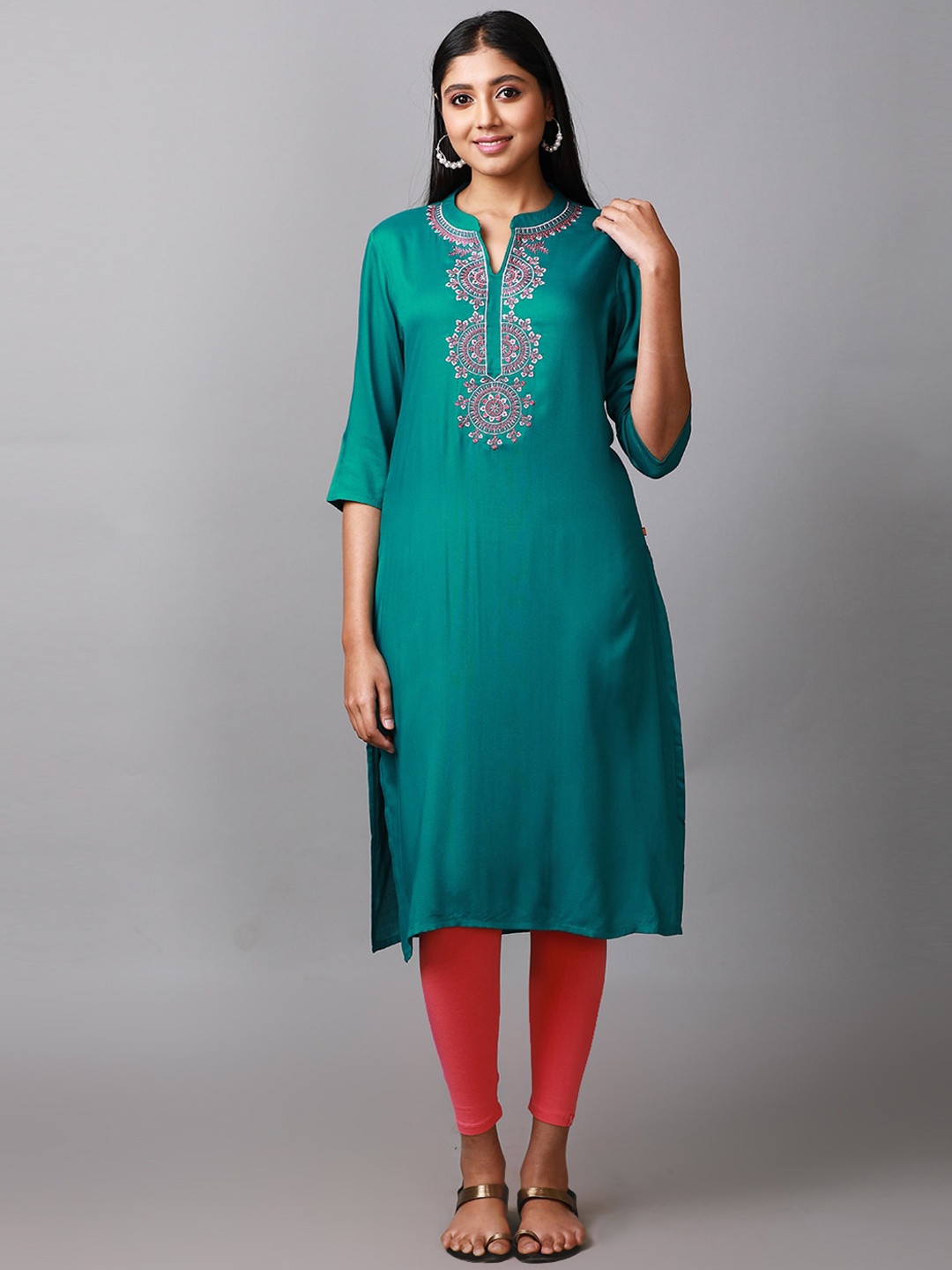 

Alena Ethnic Motifs Embroidered Straight Kurta, Green