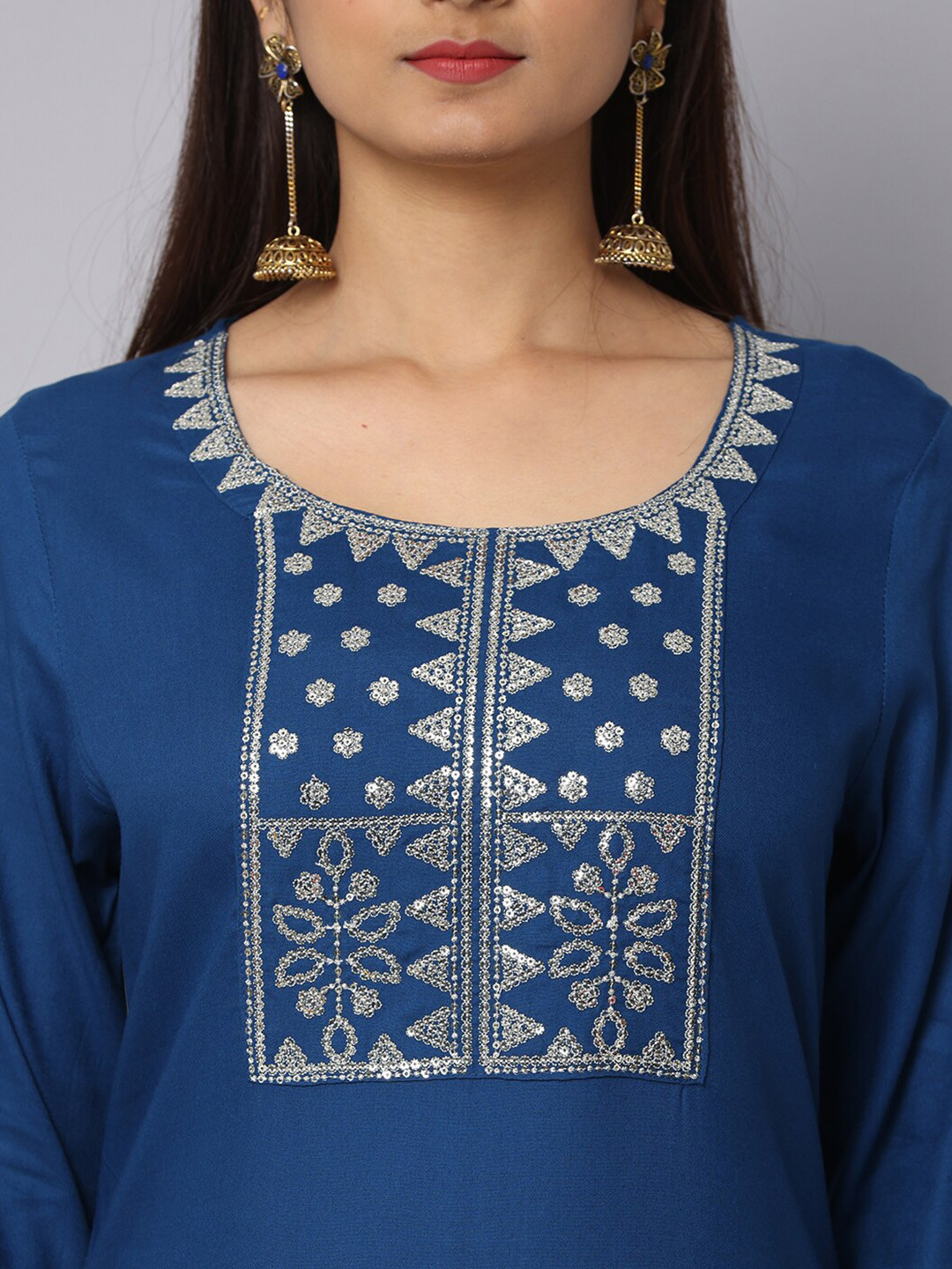 

Alena Ethnic Motifs Yoke Design Sequined Kurta, Navy blue