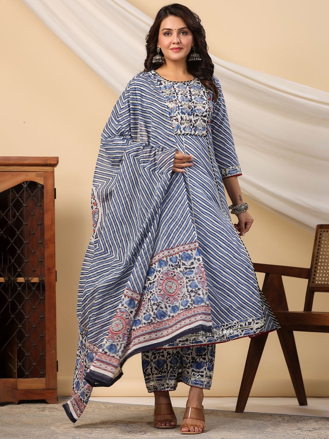

EtnicaWear Printed Thread Work Gotta Patti Pure Cotton Kurta with Trousers & Dupatta, Blue