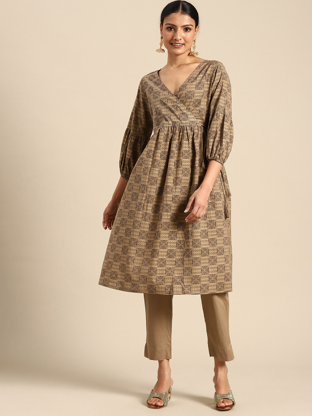 

Janasya Ethnic Motifs Printed Angrakha Pure Cotton Kurta With Trousers, Brown