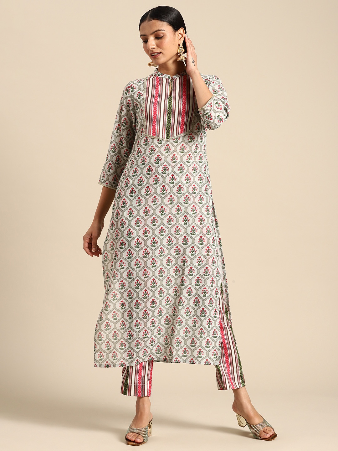 

Janasya Floral Printed Keyhole Neck Zari Kurta With Trousers, White