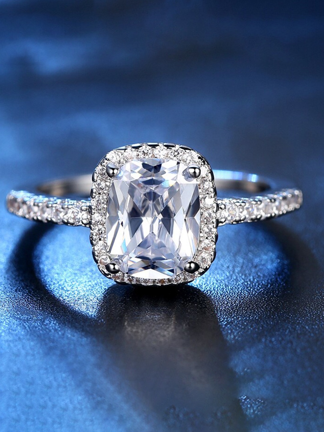 

MYKI Silver-Plated CZ Studded Finger Ring