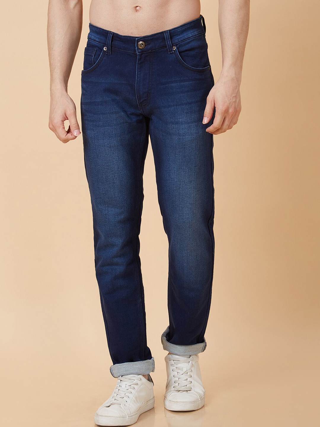 

Globus Men Blue Tapered Fit Mid Rise Cotton Jeans