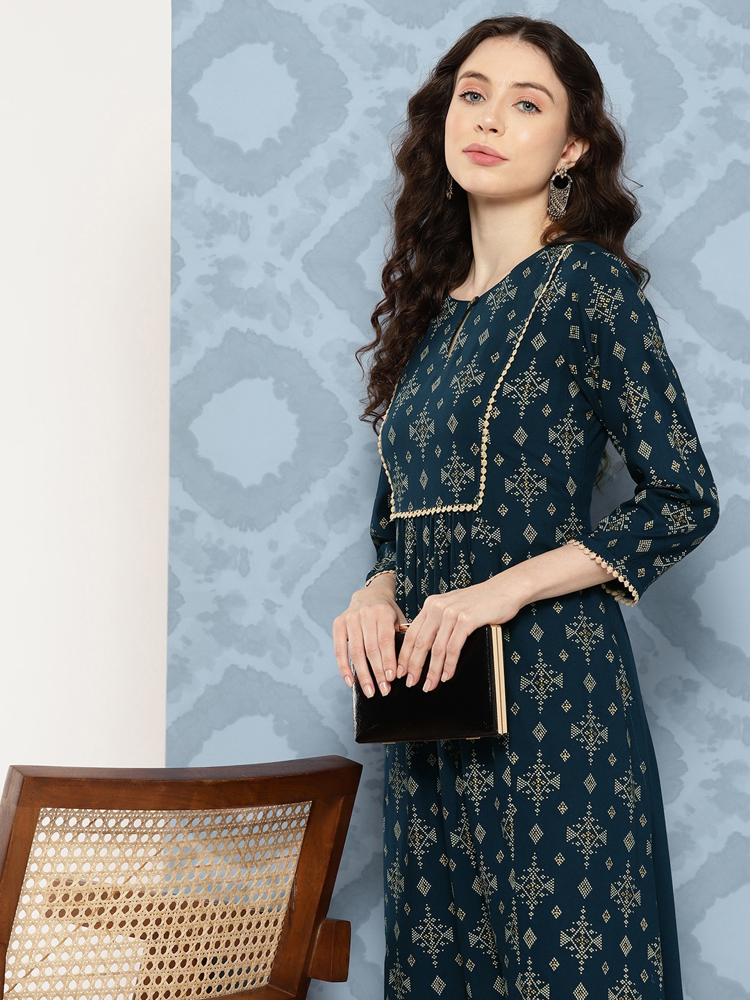 

Janasya Women Geometric Printed Keyhole Neck Gotta Patti Kurta, Navy blue