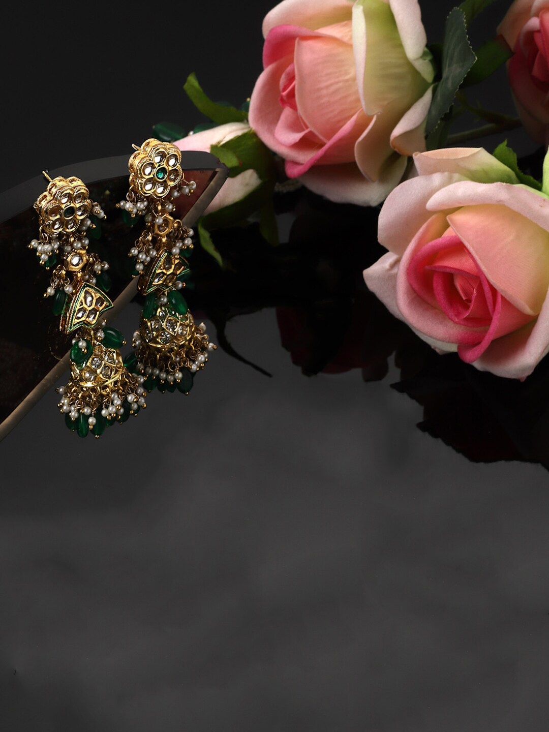

DUGRISTYLE Gold Plated Contemporary Kundan Studded & Beaded Jhumkas