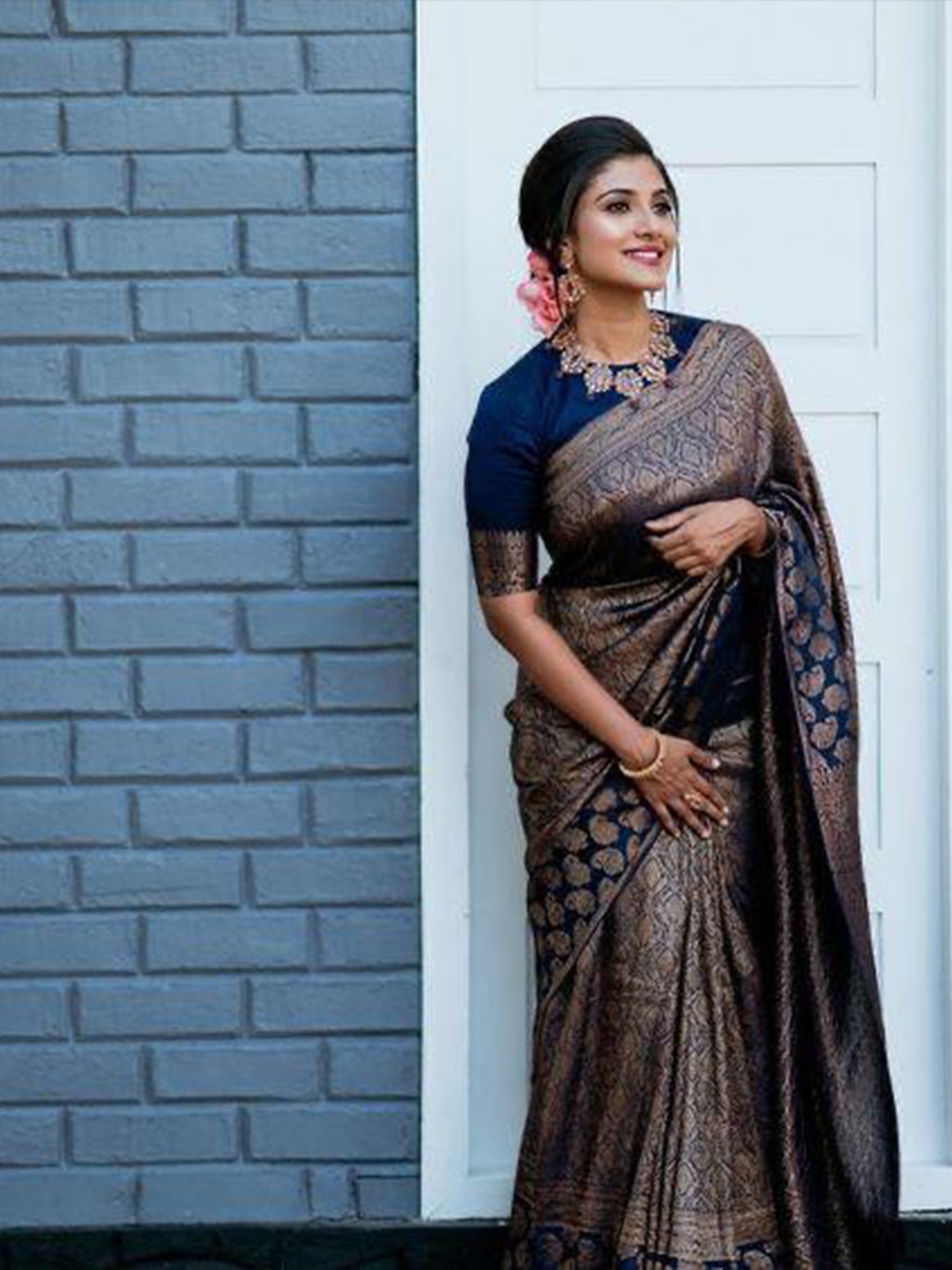 

MORLY Ethnic Woven Design Zari Kanjeevaram Saree, Blue