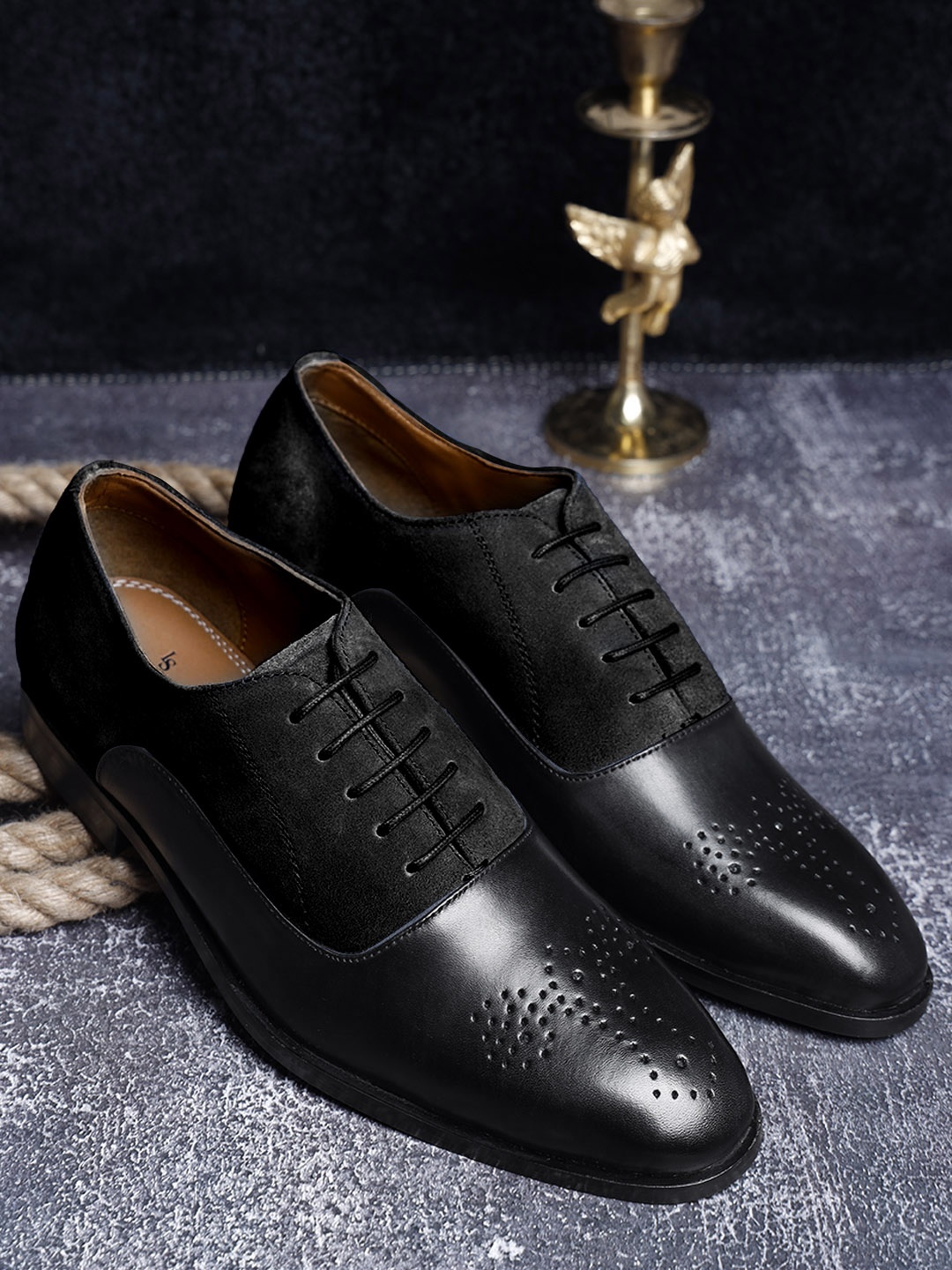 

LOUIS STITCH Men Perforated Handmade Italian Leather Formal Brogues, Black