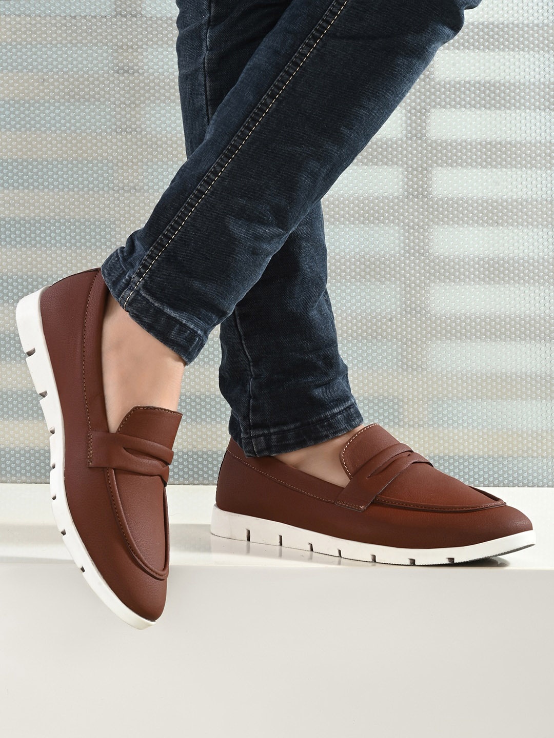 

Mactree Men Comfort Insole Penny Loafers, Brown