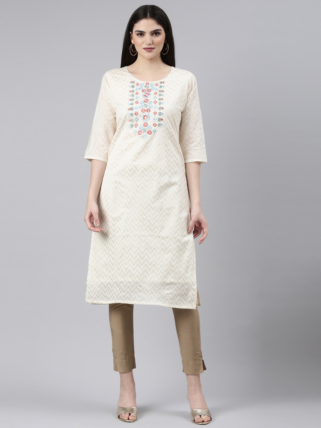 

GOLDSTROMS Chevron Woven Design Thread Work Kurta, Off white