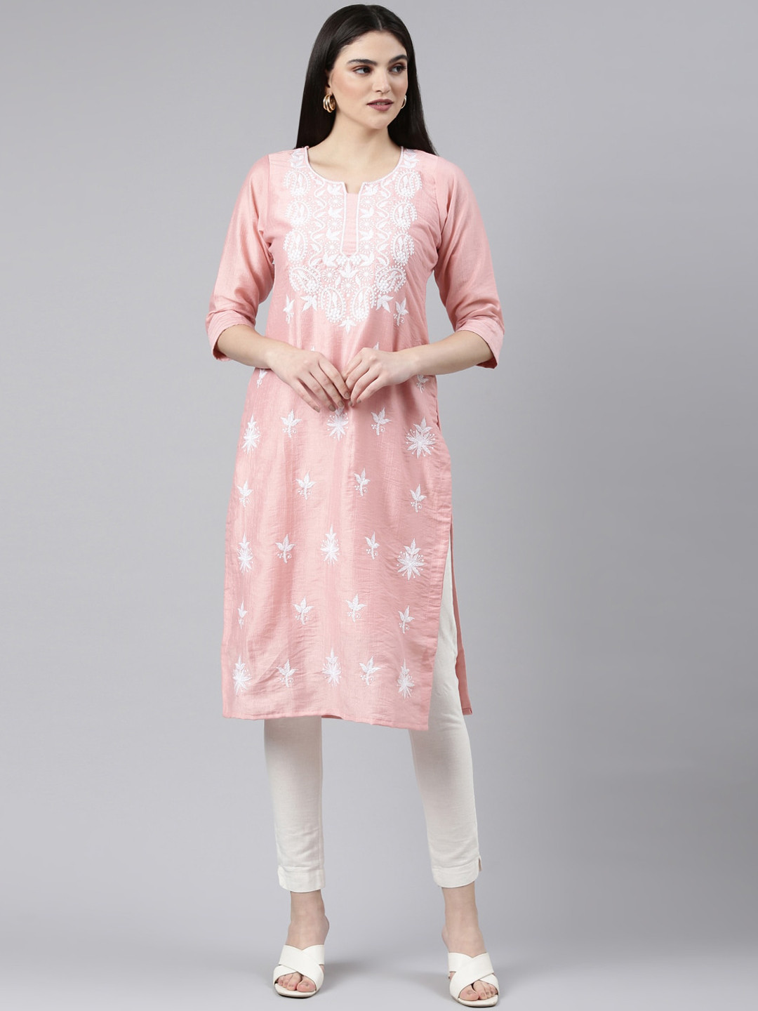 

GOLDSTROMS Floral Embroidered Kurta, Peach